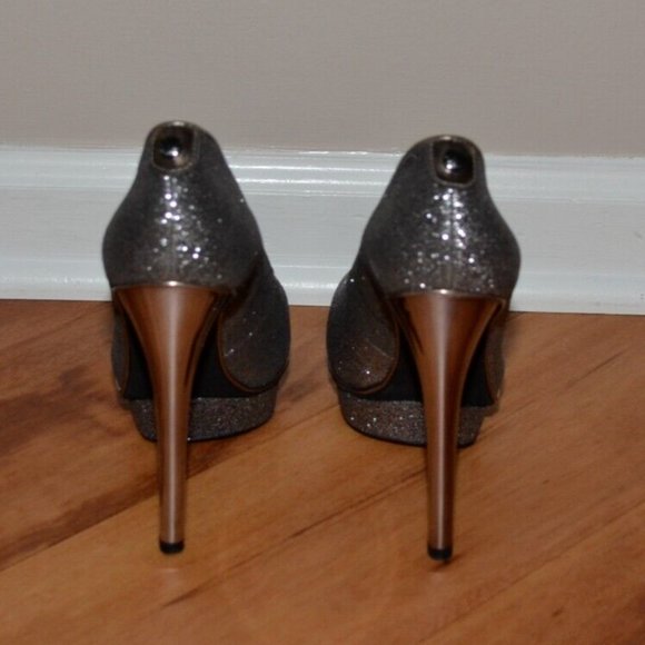 Michael Kors NEW Gideon Pump Gunmetal Gray Glitter Sparkle Leather Heels sz 6 - Picture 5 of 9